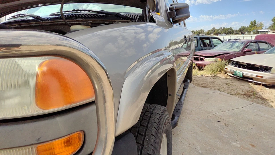 1999-2007 Sierra 2500 Hd Driver Left Front Fender Oem Pewter Metallic 11u Clean - Image 4 of 4