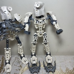 Set Of 2 LEGO Bionicle Toa Metru Toa Nuju (8606) Complete Figure - No packaging