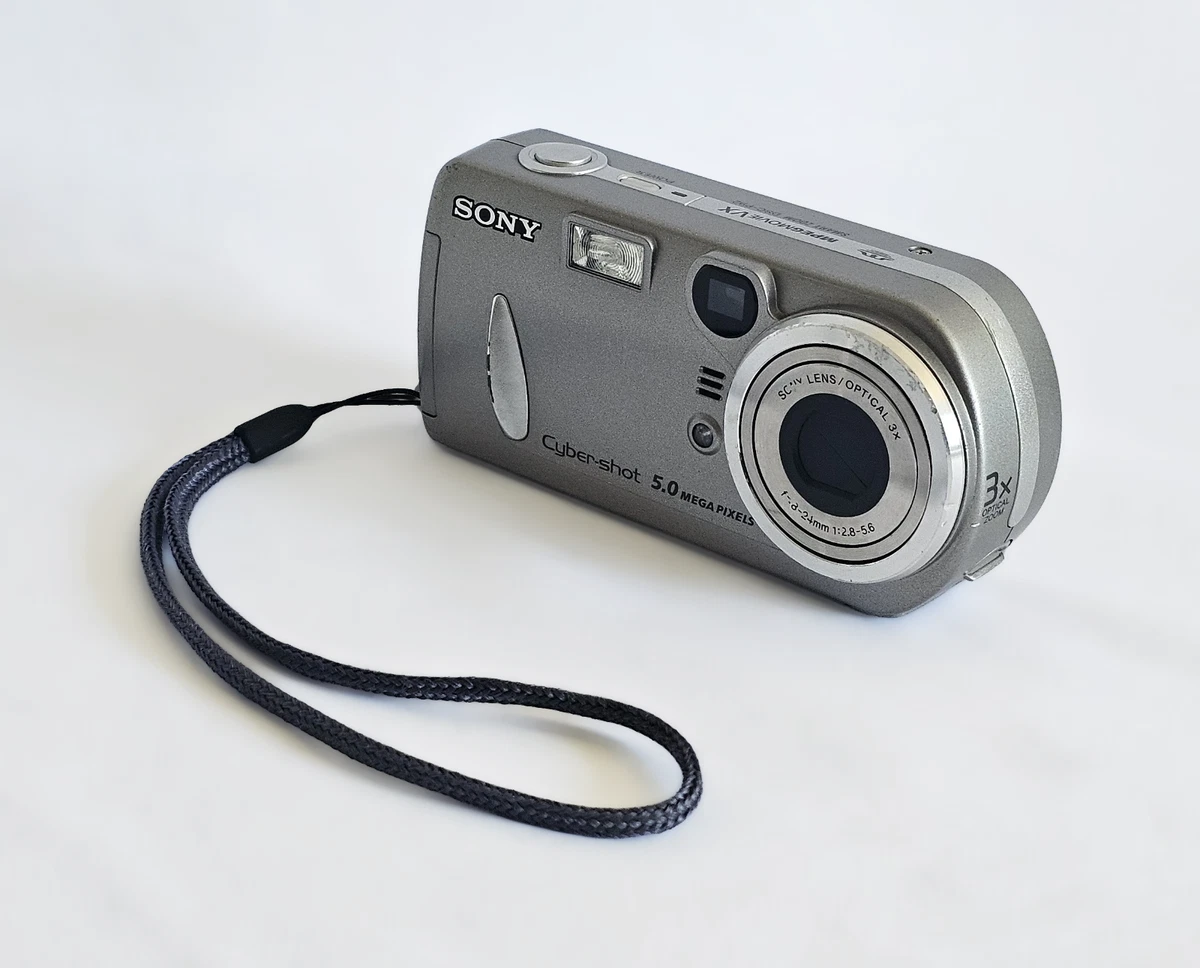 Sony Cyber-shot DSC-P92 Digital Cameras with Built - in Speaker