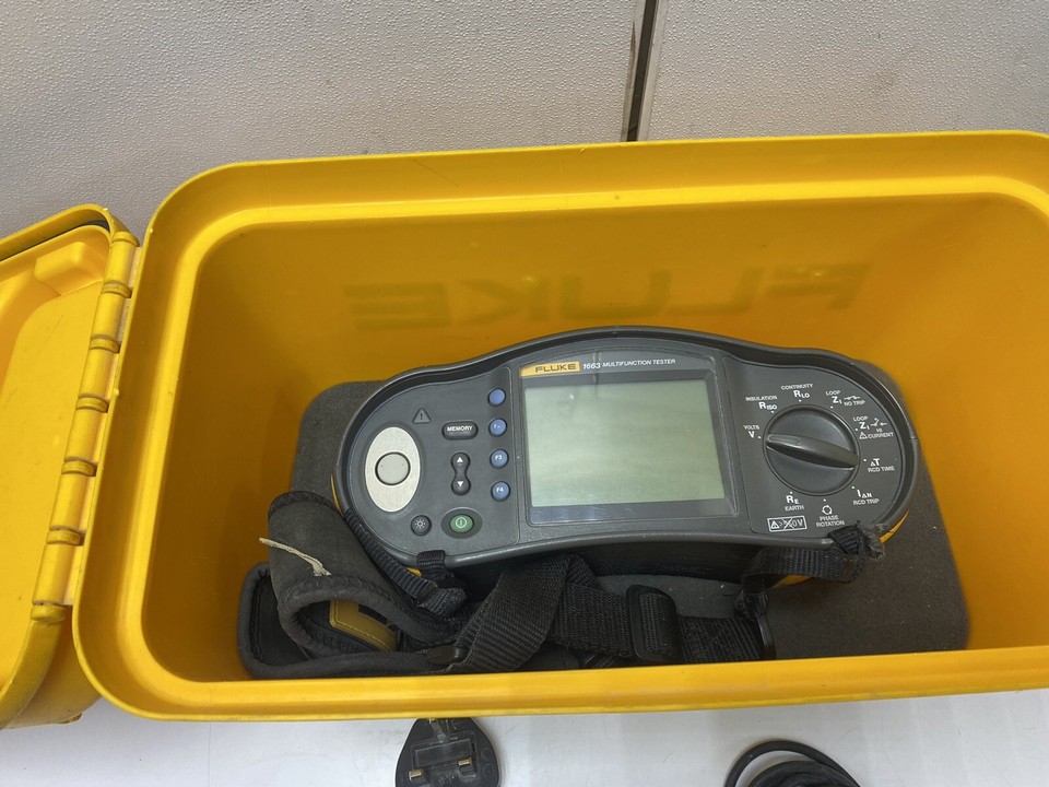 FLUKE MFT 1663 Multifunction Tester with Test Leads and case | eBay