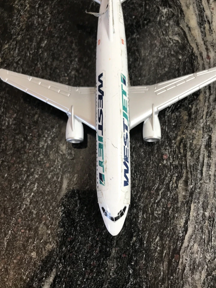 RealToy West Jet Airlines (Canadá) fundido a presión 5" Foto 2 de 4
