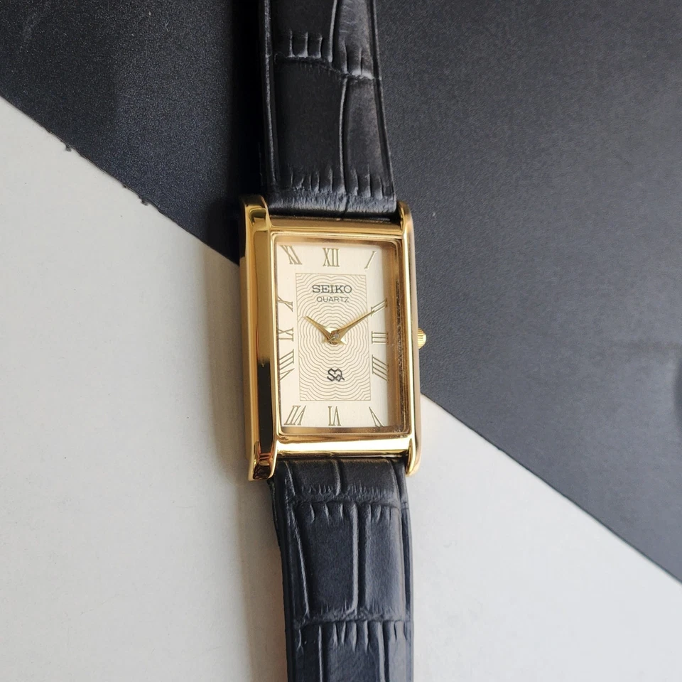 Vintage Seiko Slim Quartz Gold Face Gentlemen's Wrist Watch - FREE SHIPPING - Image 3 of 4