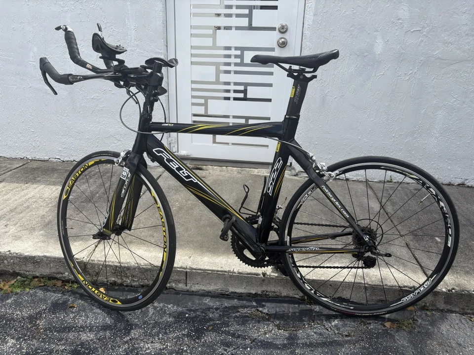 Bicicleta de carretera con cuadro de carbono/aluminio FELT Aero S22 - 52 cm - Shimano Dura Ace Foto 2 de 3