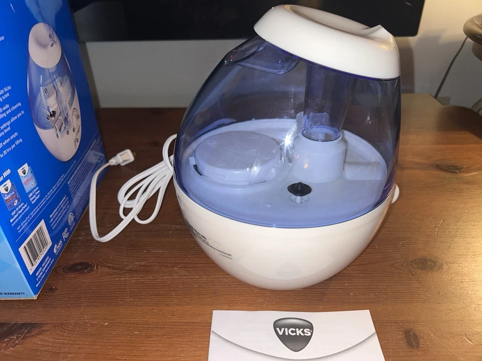 Mini humidificador de niebla fría sin filtro Vicks (VUL520W) Foto 2 de 4