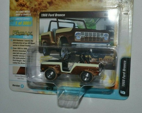 JOHNNY LIGHTNING STREET FREAKS OFF ROAD 1968 FORD BRONCO COCOA METALLIC AND TAN - Picture 2 of 3