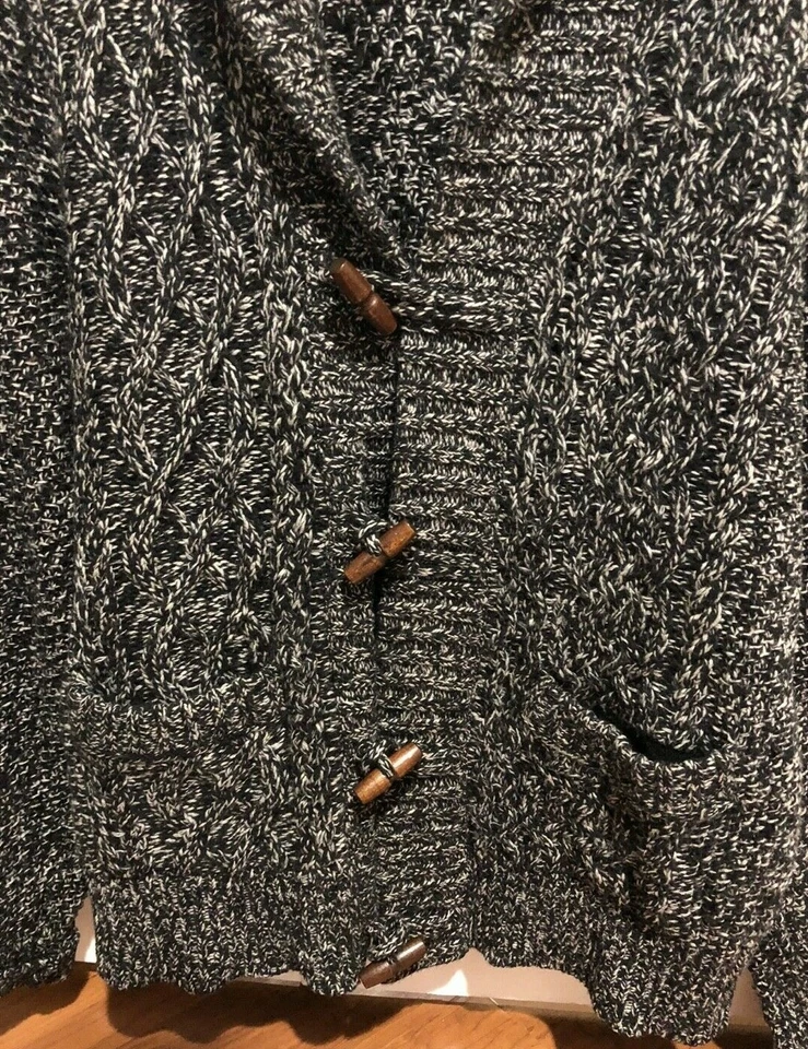 Banana Republic Heritage Wool Knit 3 Button Warm Black Gray V neck US Men Size M - Image 3 of 4