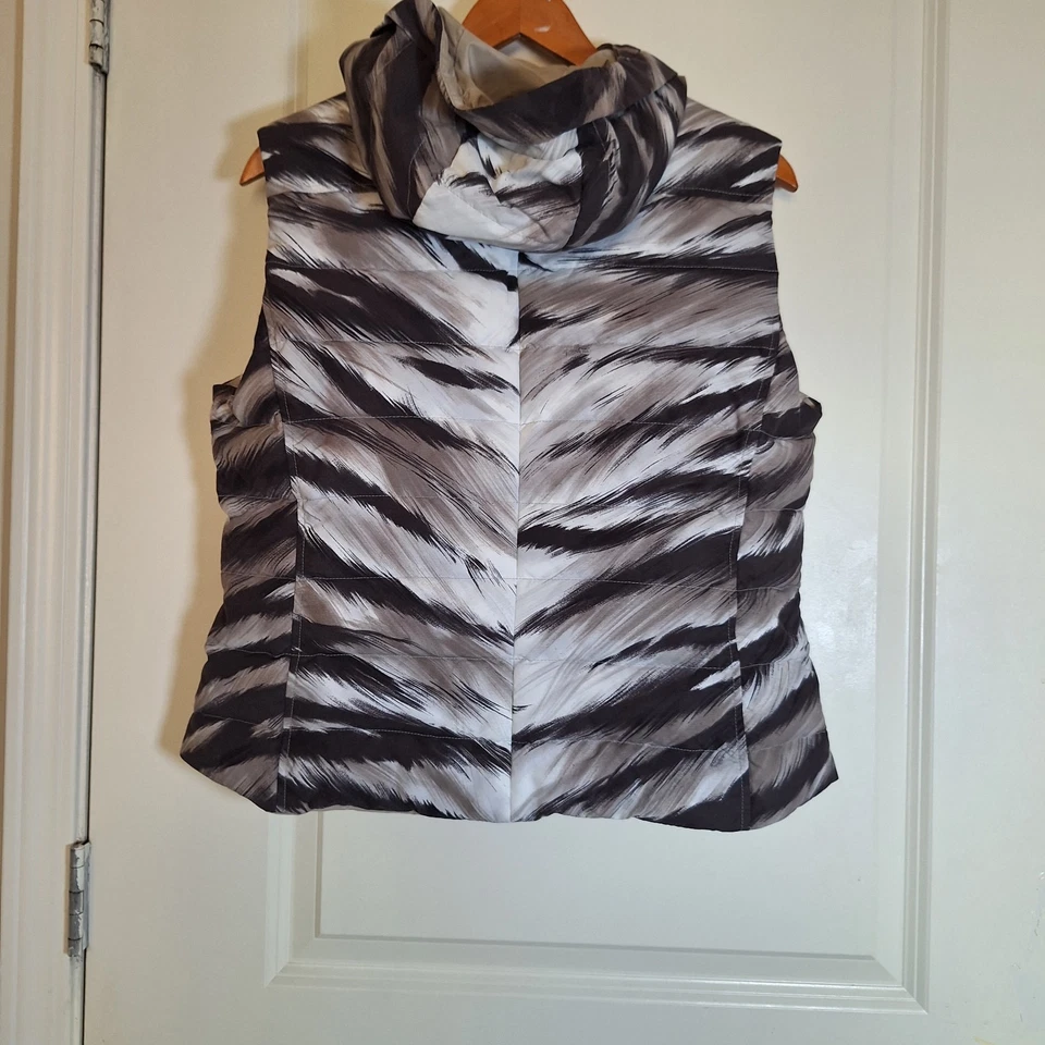 Bogner Women's Ski Down Puffer Vest Jacket Full Zip Size US 10 - Image 3 of 4