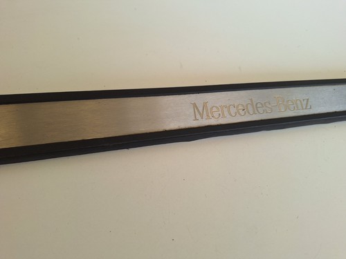 Mercedes E Class W211 E320cdi 02-09 Front Right OSF Door Sill Plate Trim B - Picture 4 of 15