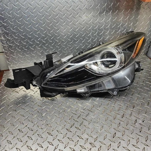 2014-2016 MAZDA 3 AFTERMARKET LEFT DRIVER HEADLIGHT HEADLAMP HALOGEN W/ LED DRL