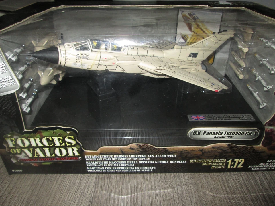 forces of valor 1/72 U.K PANAVIA TORNADO GR.1 KUWAIT 1991!! NUOVO!! - Immagine 2 di 4
