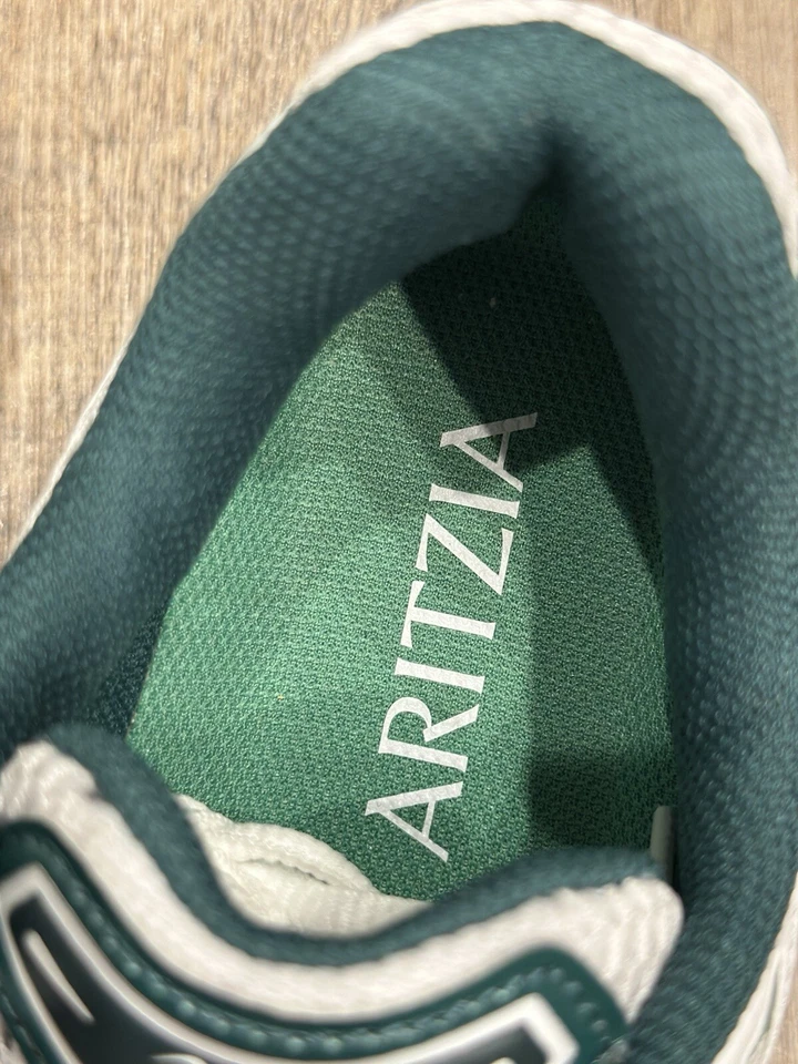 Asics x Aritzia Gel Kayano 14 Green White Leprechaun Sz Men’s 4.5 Women’s 6 - image 4 of 4