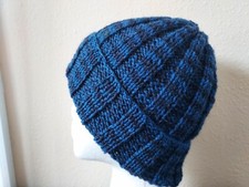 Hand knitted warm and cozy 100 wool beanie/hat, blue/navy