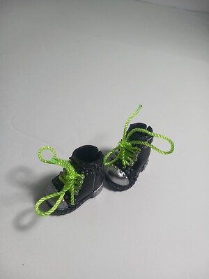Shadow High Rainbow Vision Harley Limestone Doll Outfit Black Shoes Green Laces