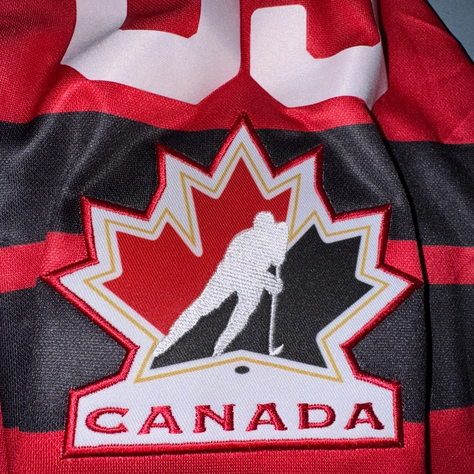 BRAD MARCHAND TEAM CANADA 2026 OLYMPIC RED JERSEY SIZE LARGE BRAND NEW BAUER!!