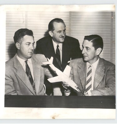 DOUGLAS AIRCRAFT Co Scott Crossfield Research Skyrocket Model 1953 Press Photo