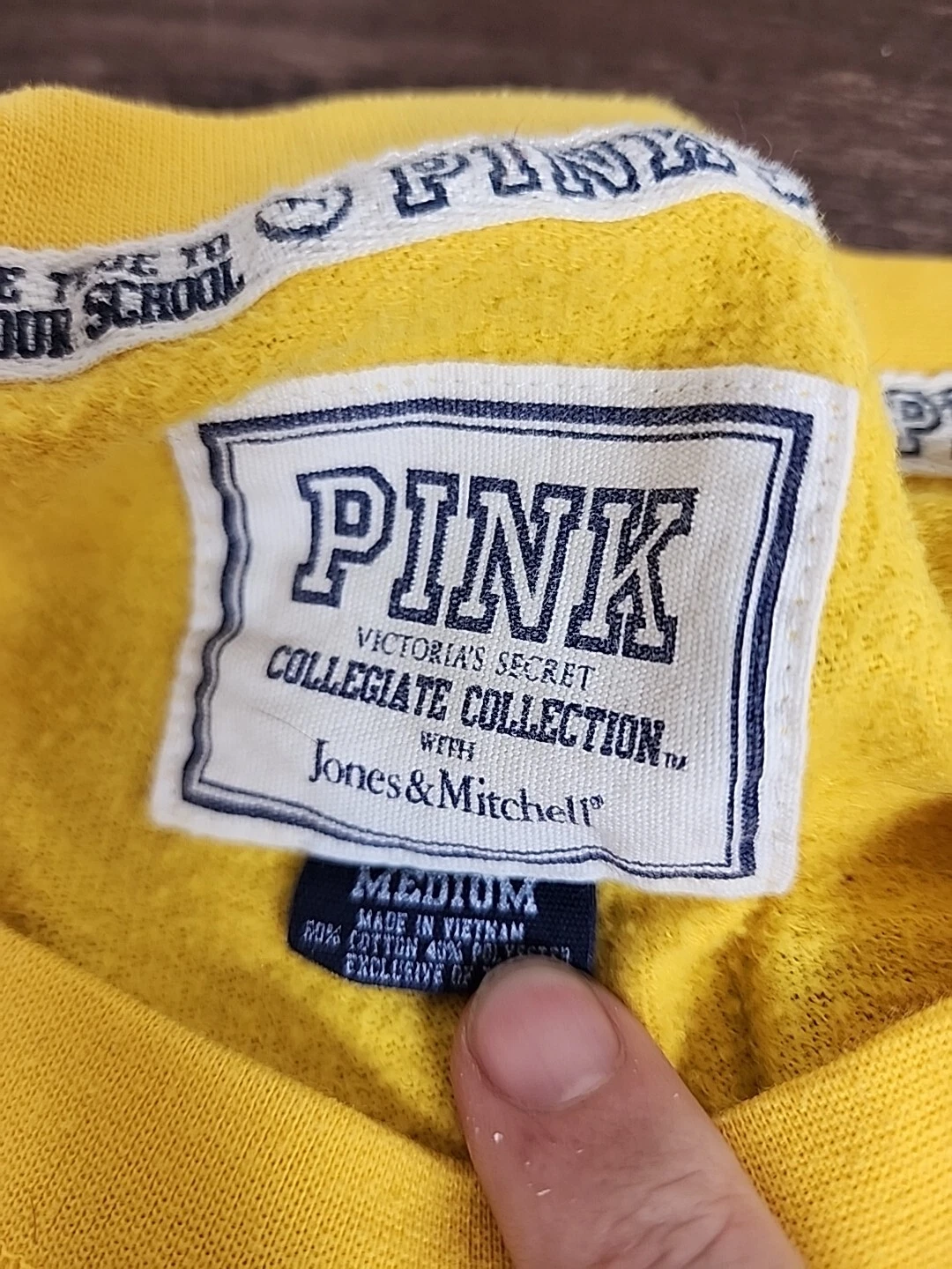 UNDERCOVER ☆Felpa con cappuccio taglia Med donna (Università dell'Iowa) Jones & Mitchell Victoria's Secret☆