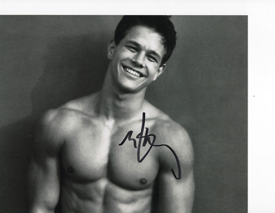 CALVIN KLEIN MARK WAHLBERG SIGNED SHIRTLESS AND SEXY 8X10 | eBay CALVIN KLEIN MARK WAHLBERG SIGNED SHIRTLESS AND SEXY 8X10 | eBay