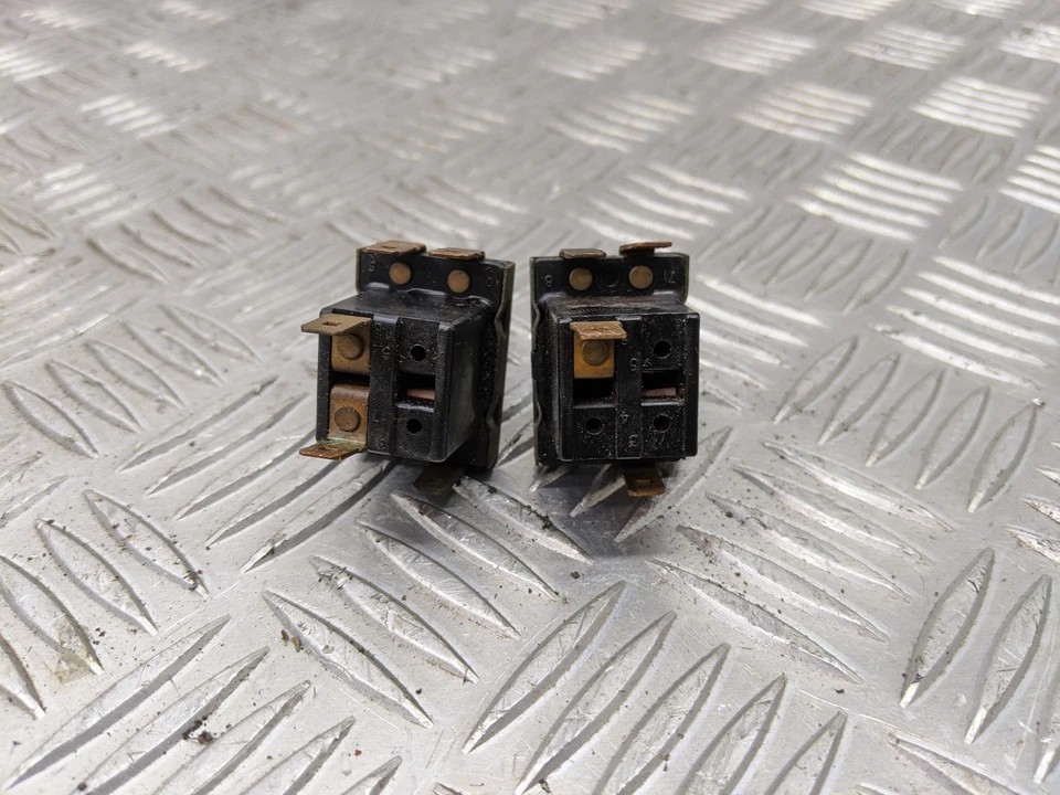 MORRIS MINOR 1000 1965 DASH SWITCHES - Image 4 of 4