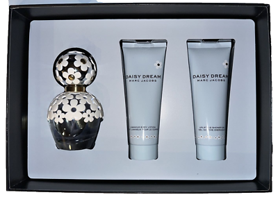 Marc Jacobs Daisy Dream Piece Gift Set Eau de Toilette Spray oz/ Body  Loti
