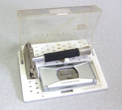 Vintage M-2 1967 Gillette Super Speed TTO Double Edge Safety Razor Set in Case