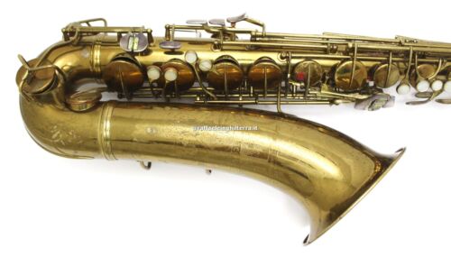 C. G. Conn sax tenore 30M Conqueror laccato con incisione matricola 276906 - Foto 2 di 11