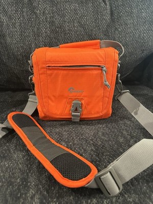 Lowepro Nova Sport 7L AW Camera Bag - Pepper Orange w/ Strap & Rain Cover - Mint