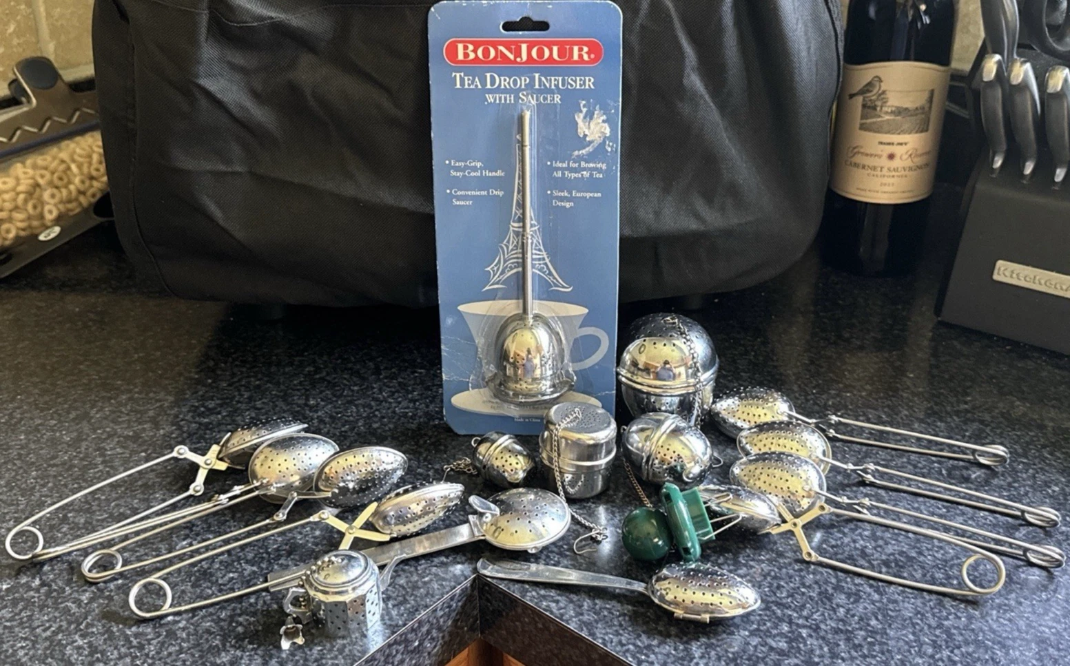 Vtg Lot of 17 Tea Infusers Different Shapes Sizes BONJOUR Tea Drop Infuser NIP
Opens in a new window