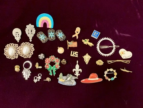 Brooches Push Pins Clasps Costume Jewelry Lot Vintage to Modern No Reserve