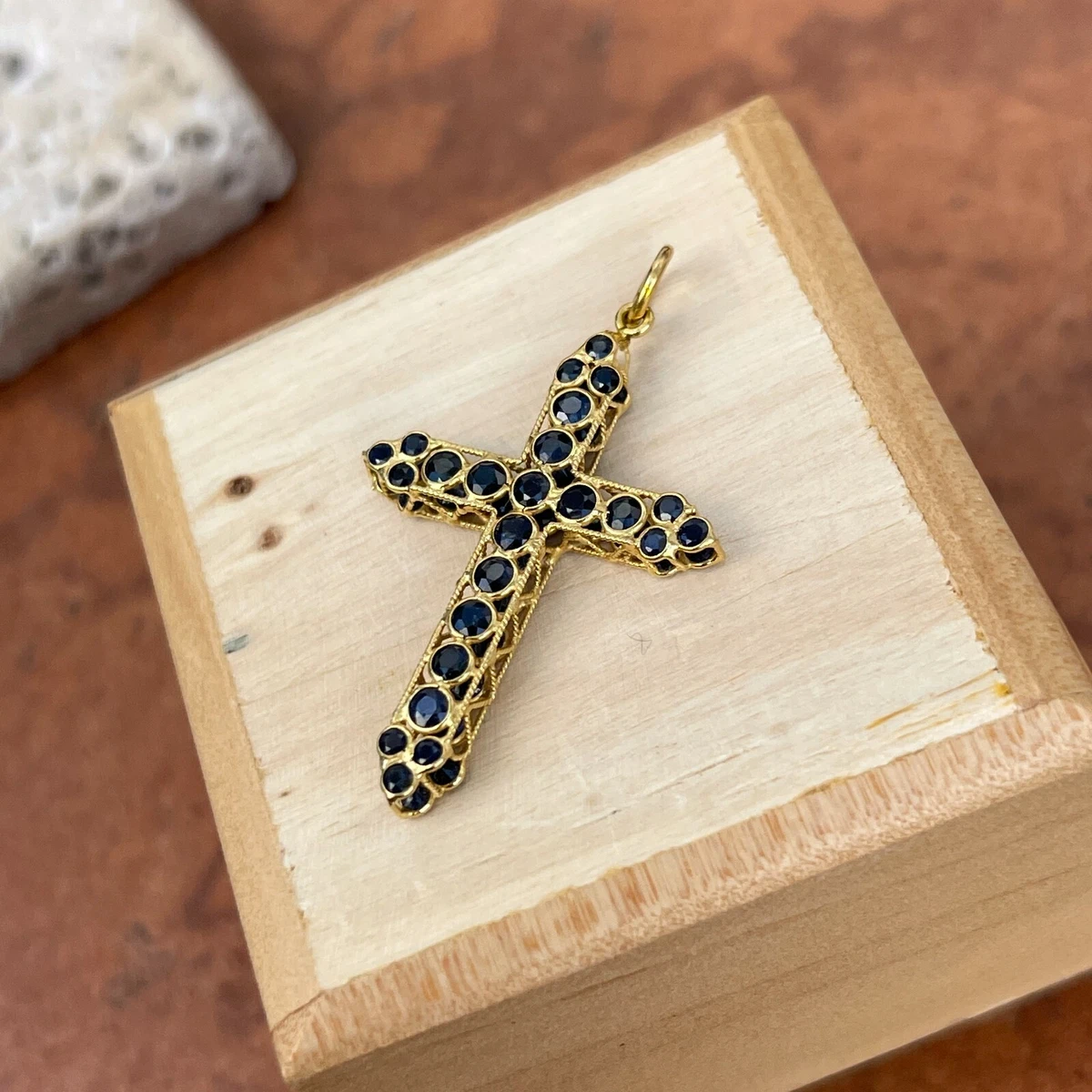 Vintage sapphire cross necklace deals