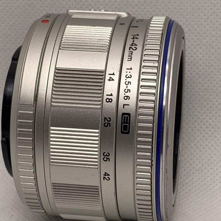 OLYMPUS M.ZUIKO DIGITAL ED 14-42mm F3.5-5.6 Zoom Lens Silver Micro