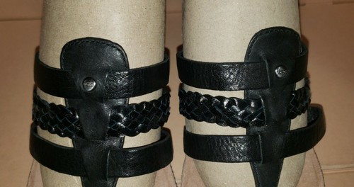 UGG Australia MADDIE Leather Wedge Heel Black Sandals Women's Size 7.5 NEW - Picture 2 of 8