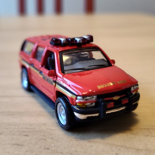 1999 VTG Fire & Rescue Chevrolet Suburban 1/72 Scale Limited Edit V15
