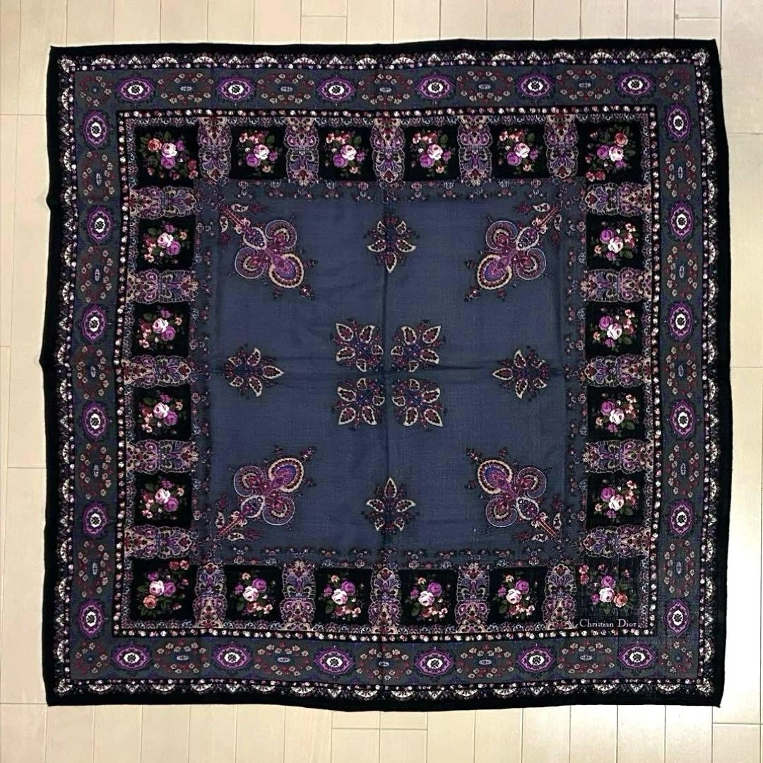 Foulard Christian Dior 102 cm * 102 cm