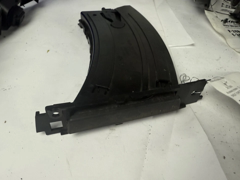 Portavasos delantero izquierdo BMW 335i 325i 2006-2013 51457127406 OEM Foto 3 de 4