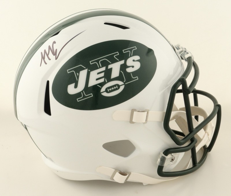 Riddell New York Jets full-size speed NFL helmet has been hand-signed ( Beckett)