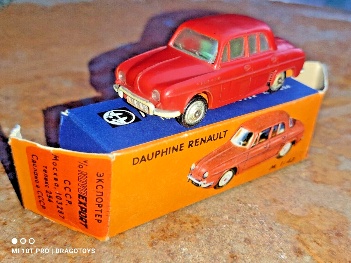 VINTAGE RENAULT DAUPHINE TOY CAR SOVIET USSR CCCP NOVOEXPORT 1/43