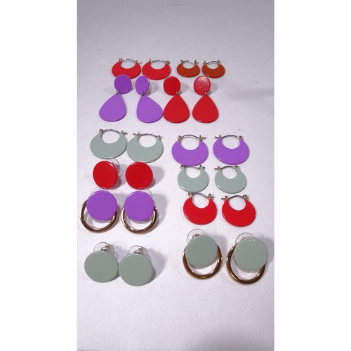 Banana Republic Women's Shiny Enamel Half Moon Earrings NWT 50 Lavender - Picture 8 of 10