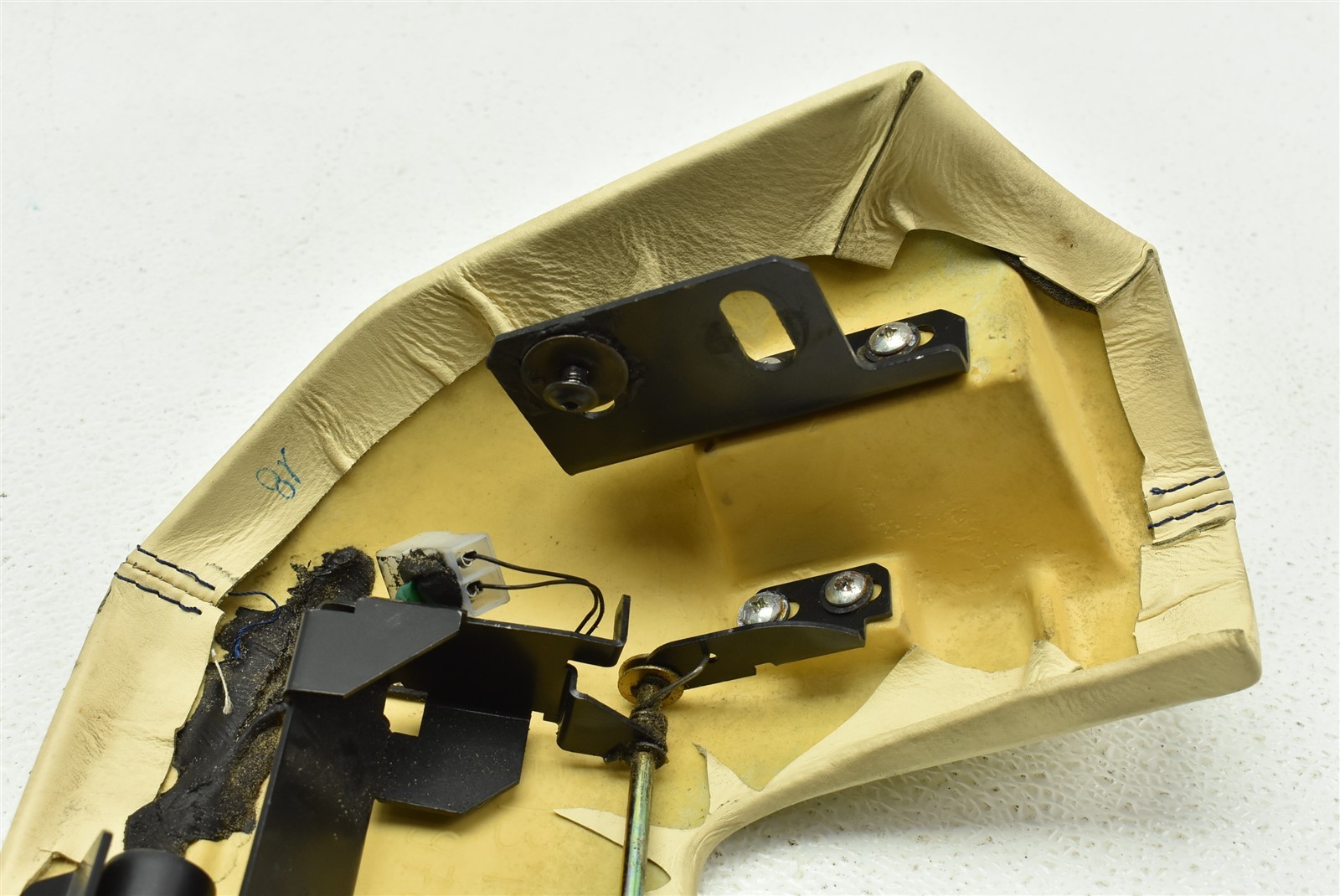 2002 Ferrari 360 Spider Rear Glove Box Console Cover