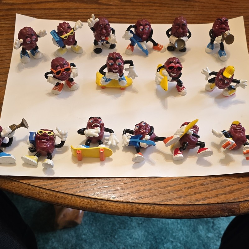 California Raisins Lot of 14 Mini Figurines Promotional Toys Multicolor