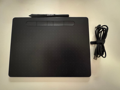 Wacom Intuos Bluetooth Grafiktablett - Schwarz, Medium (CTL-6100WLK-N)
