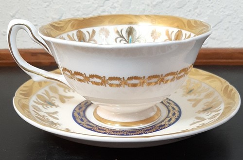 Vintage Royal Grafton Fine Bone China Tea Cup & Saucer England Rose pattern - Photo 3 sur 10