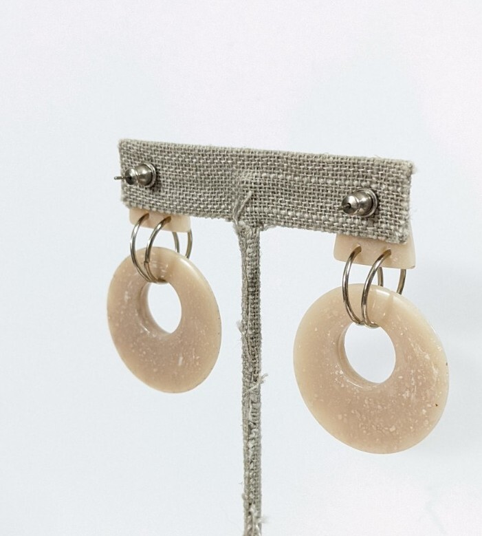 Speckled Plastic Earrings Drop Dangle Mod Circles - image 7