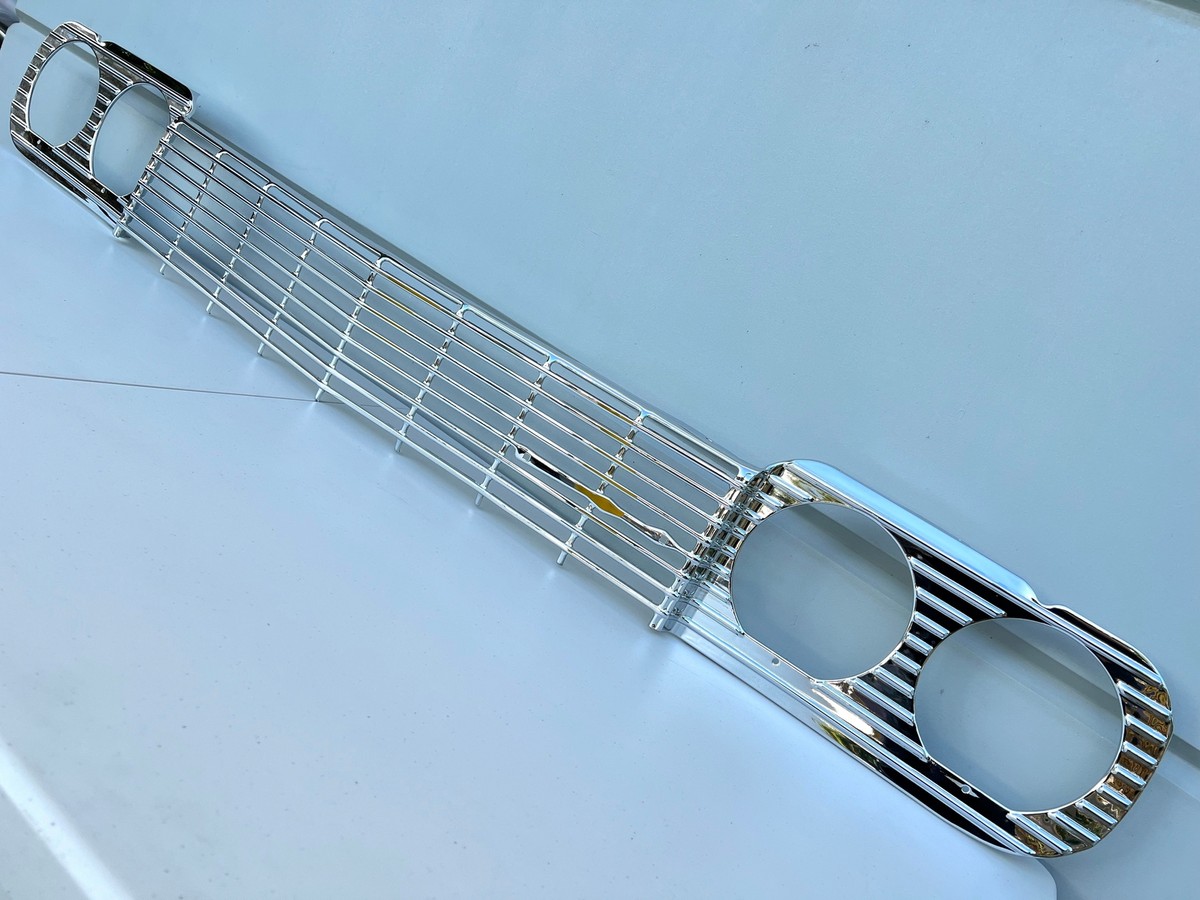 1964 CHEVY IMPALA / FULL SIZE FRONT GRILLE 1PC (CHROME FINISH