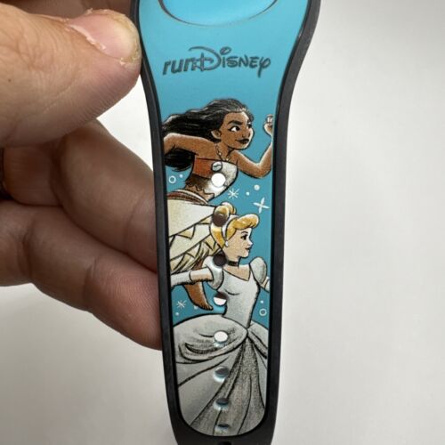 Disney Run Princess Marathon Weekend 2022 Magic Band LE 2000 Inactive - Picture 3 of 4