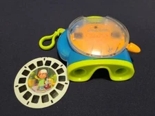 2002 Fisher Price ViewMaster Viewer Blue / Light Green + Handy Manny Slide Reel