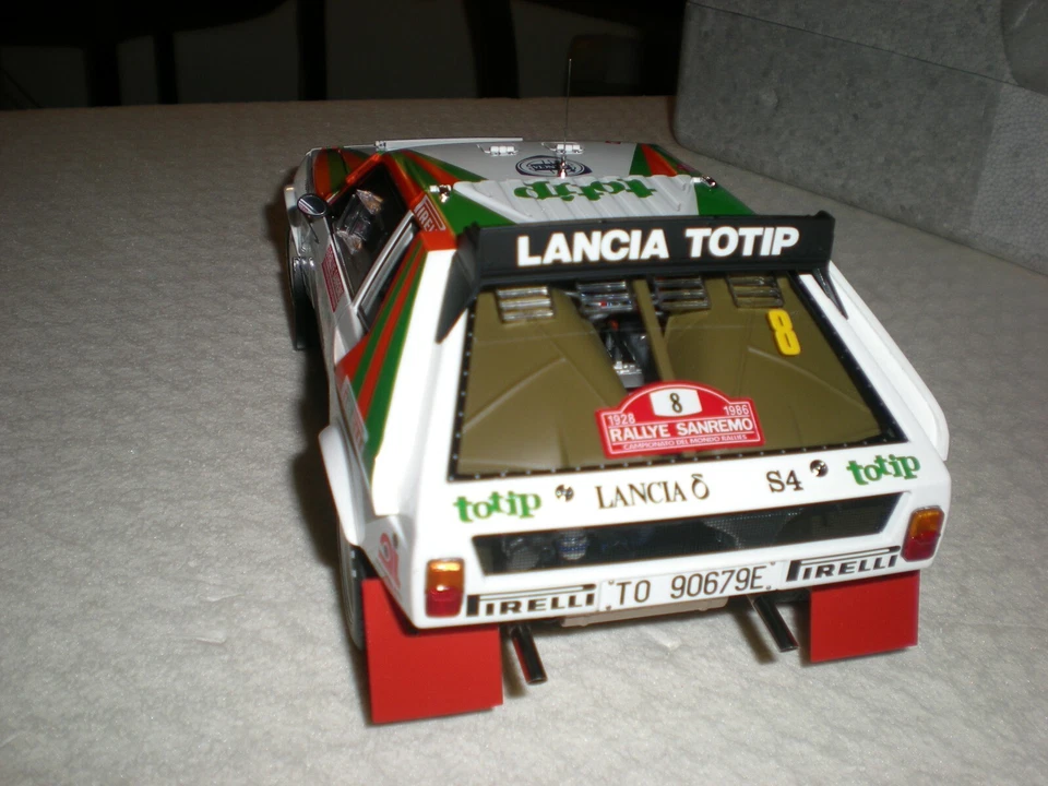 AUTOART 1.18 LANCIA DELTA S 4 RALLY SAN REMO 1986 - Immagine 4 di 4