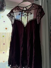 Kimchi Blue Urban Outfitters Lily Embellished Trapeze Mini Dress Red Lace Sz XS