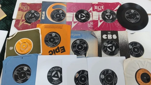 JOB LOT OF 177 50s & 60s 7" SINGLES MAINLY ROCK AND ROLL ELVIS CLIFF etc