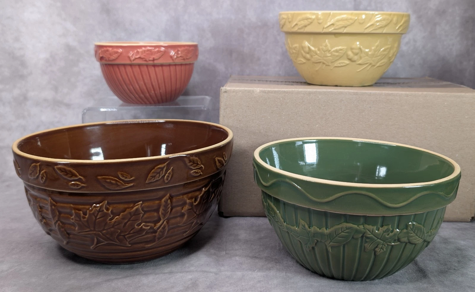 Set of 4 Gooseberry Patch Nesting Mixing Bowls Autumn Fall Leaves