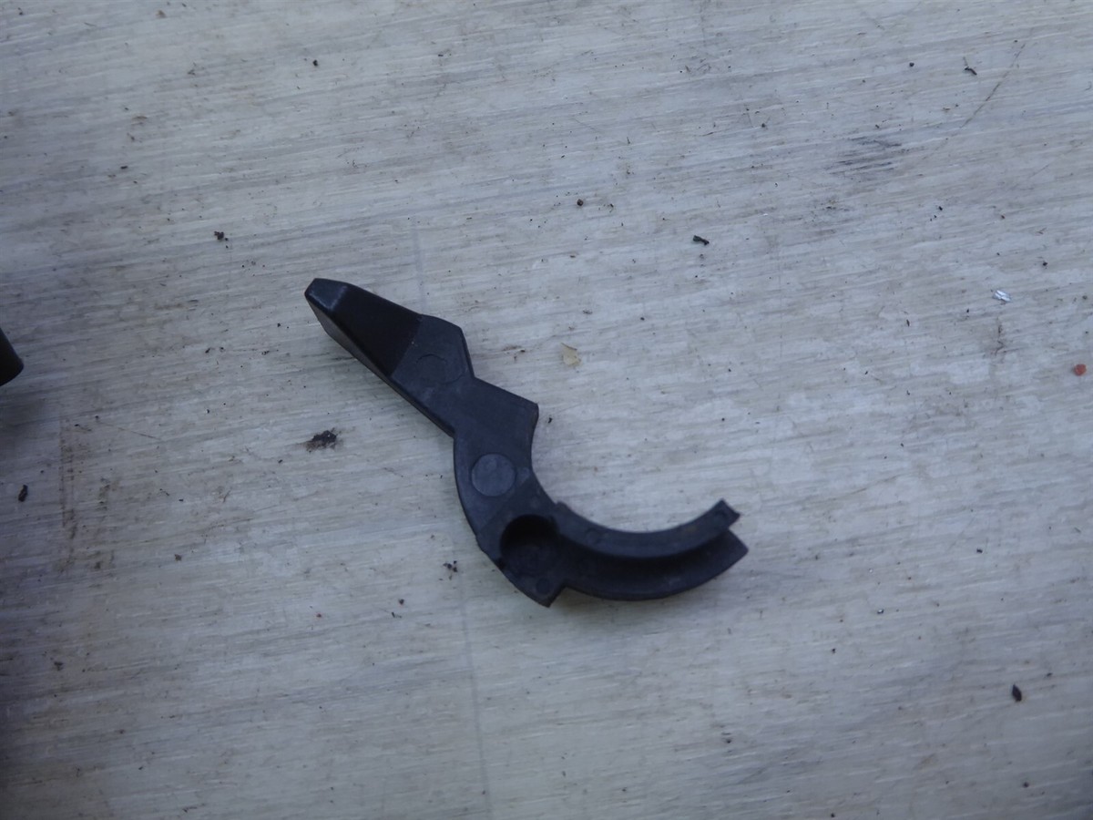 1988 Kawasaki ZX600 Ninja K817) left hand control switches